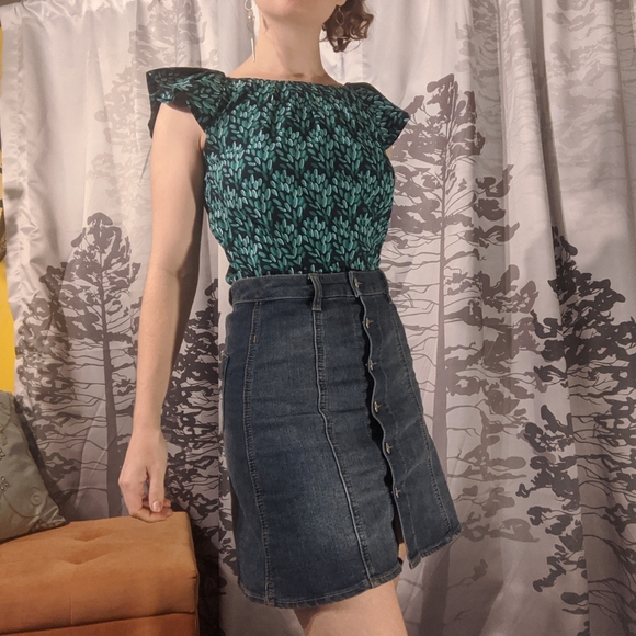 Leafy flutter blouse - Picture 5 of 8